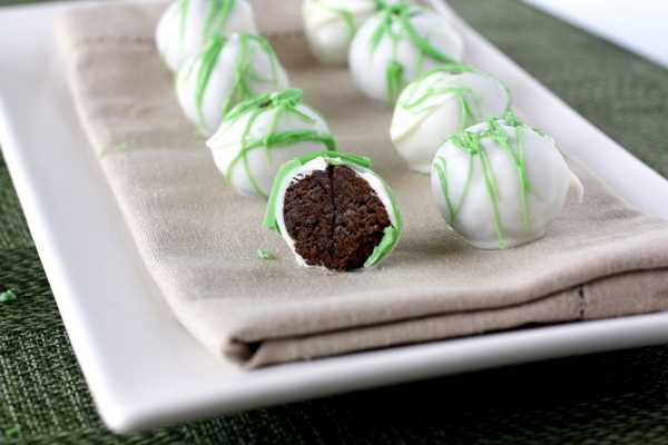 Peppermint Dark Chocolate Truffles