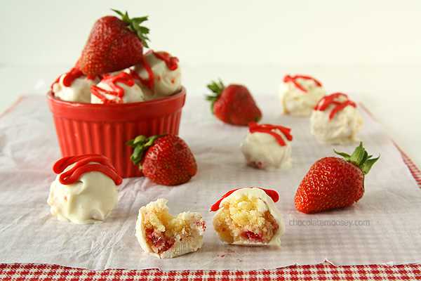 white chocolate strawberry truffles